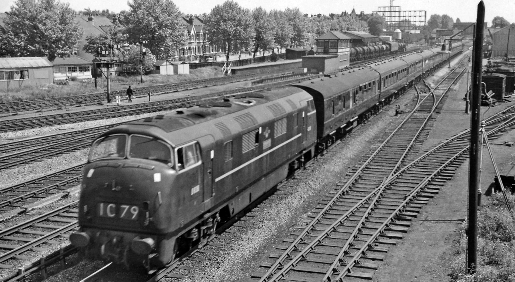 TOPS - Cold War To Coal Trains - West Ealing Railway