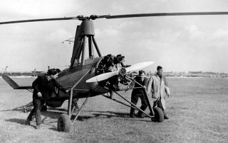 Avro Rota / Cierva C30 ready for take-off: left to right – Reggie Brie, Alan Marsh, Cyril Pullin (people's identity speculative) © Crown Copyright