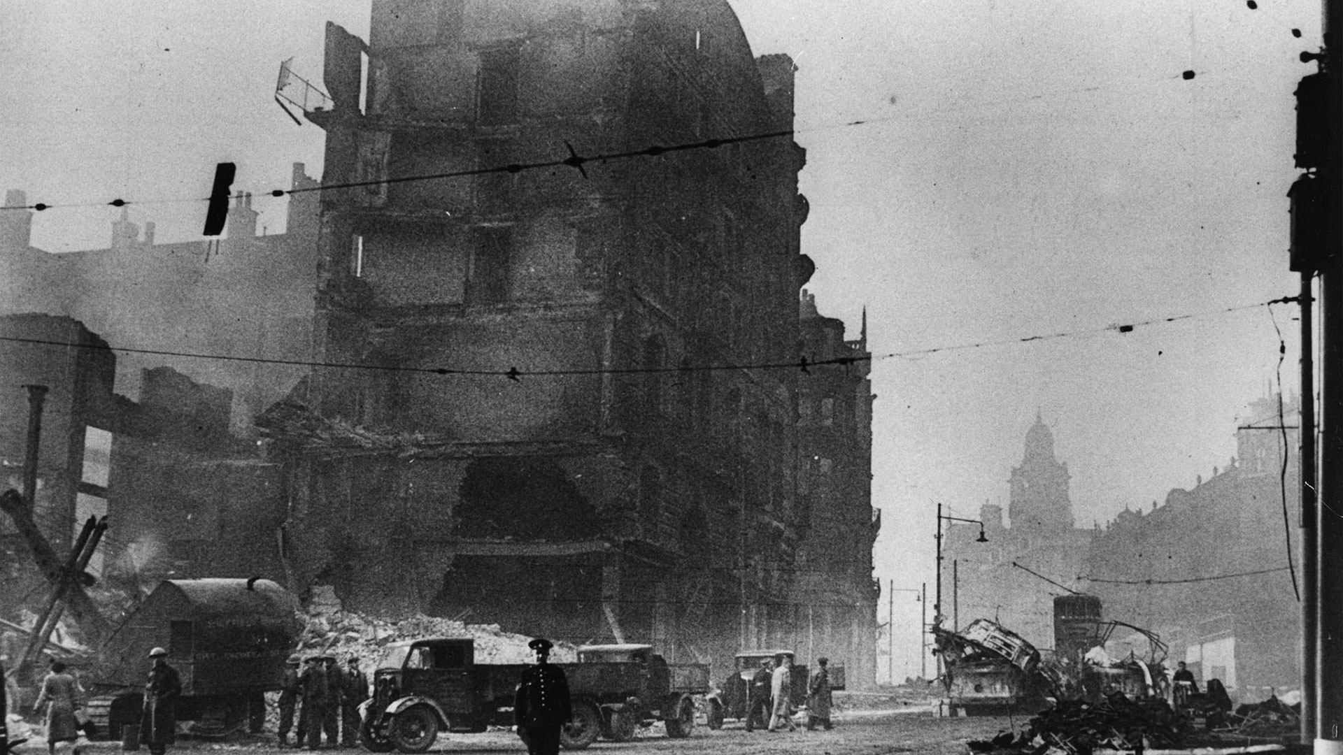 Marples Hotel in Sheffield's High St. after 1940 Blitz