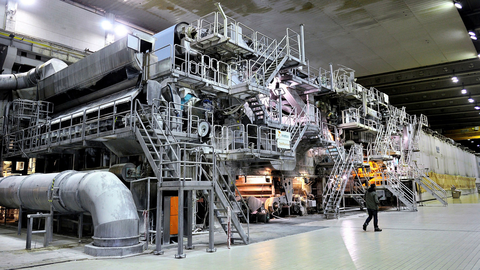 Boxing Clever – a brief history of corrugated containers & the ingenuity of their design & manufacture